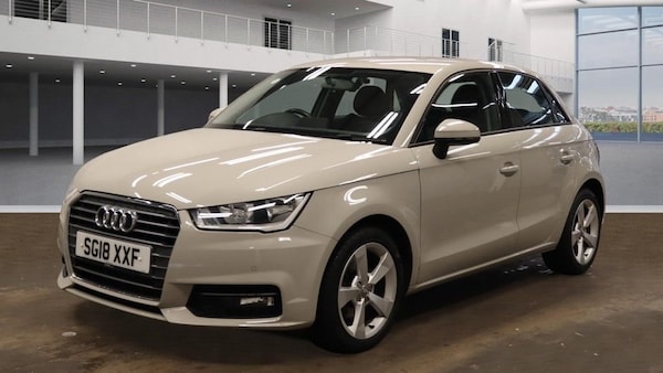 Used Audi A1 2018 for sale - 76279836: Photo 2