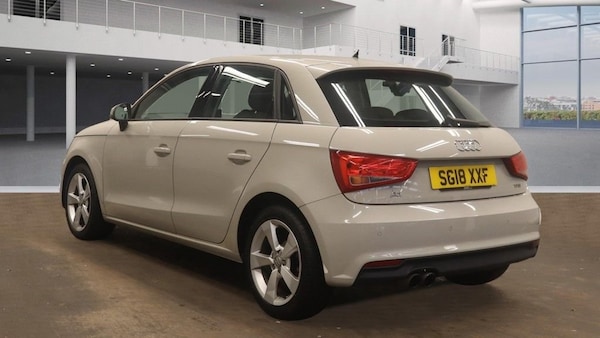 Used Audi A1 2018 for sale - 76279836: Photo 3