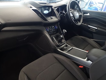 Used Ford Kuga 2017 for sale - 76010304: Photo 2