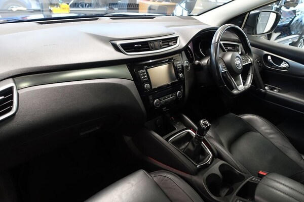 Used Nissan Qashqai 2018 for sale - 76010348: Photo 13
