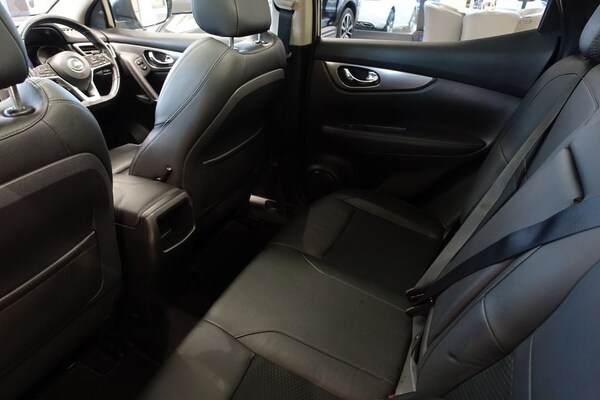Used Nissan Qashqai 2018 for sale - 76010348: Photo 18