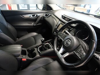 Used Nissan Qashqai 2018 for sale - 76010348: Photo 4