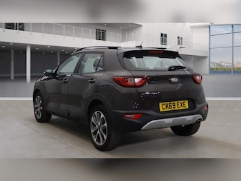 Used Kia Stonic 2020 for sale - 75559498: Photo