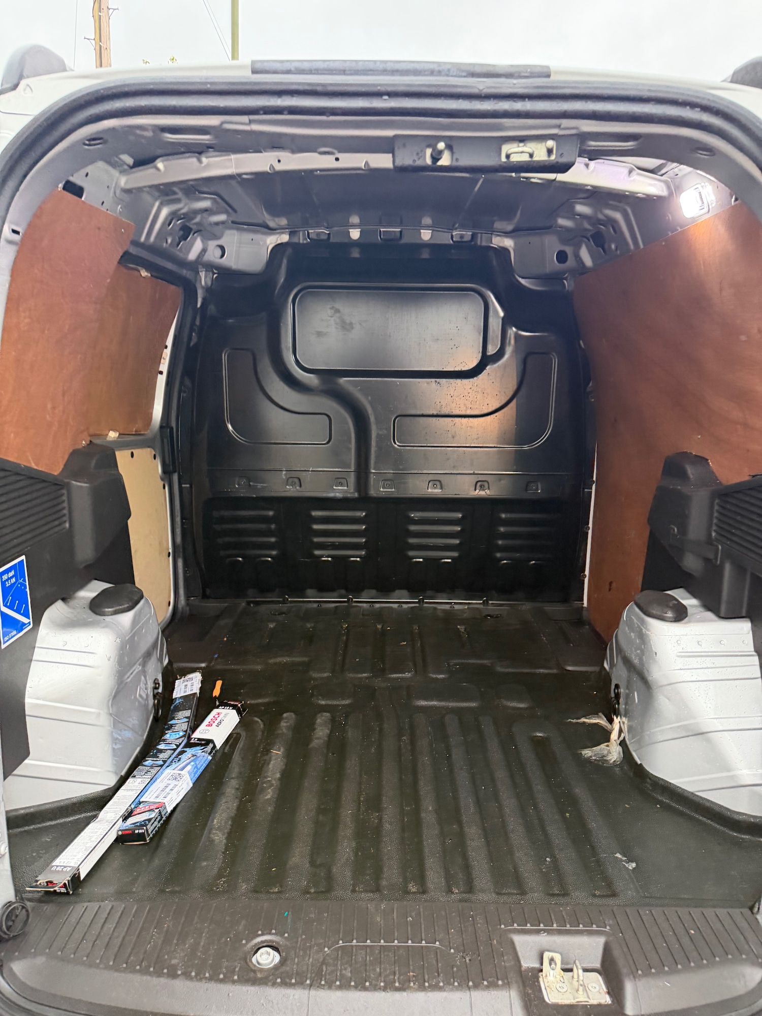 Used Ford Transit Courier 2020 for sale - 78062372: Photo 8