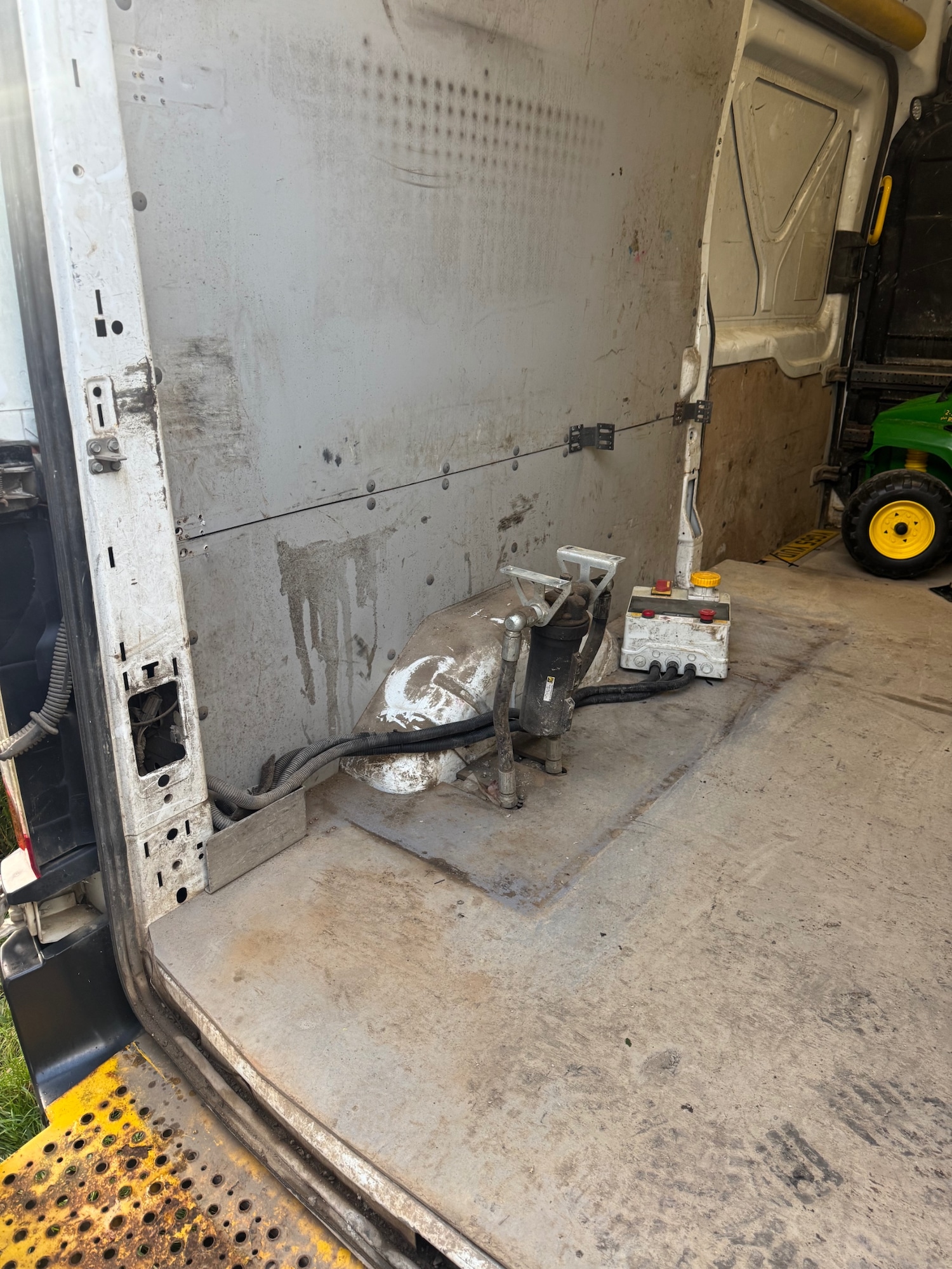 Used Ford Transit 2015 for sale - 77051744: Photo 7