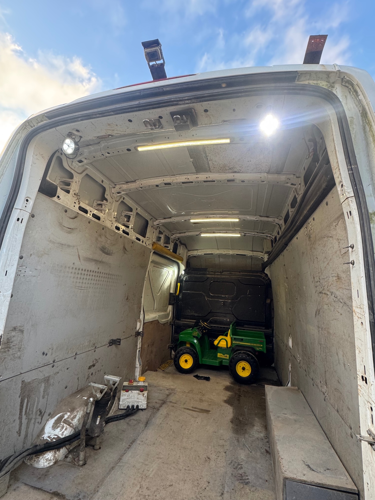 Used Ford Transit 2015 for sale - 77051744: Photo 8