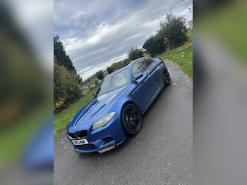 2012 (12) - M5 4dr DCT