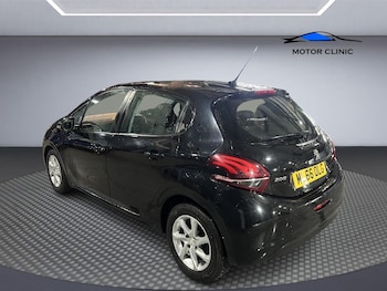 Used Peugeot 208 2016 for sale - 77968599: Photo