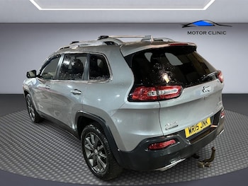 Used Jeep Cherokee 2015 for sale - 76726126: Photo