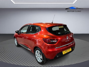 Used Renault Clio 2015 for sale - 76120499: Photo
