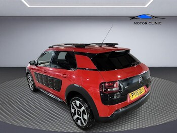 Used Citroen C4 Cactus 2015 for sale - 76656517: Photo