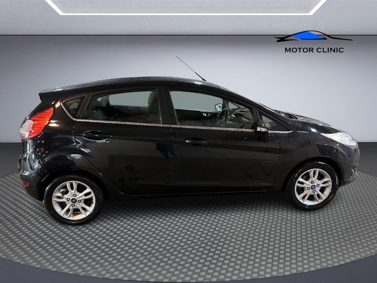 Used Ford Fiesta 2015 for sale - 76713469: Photo 6