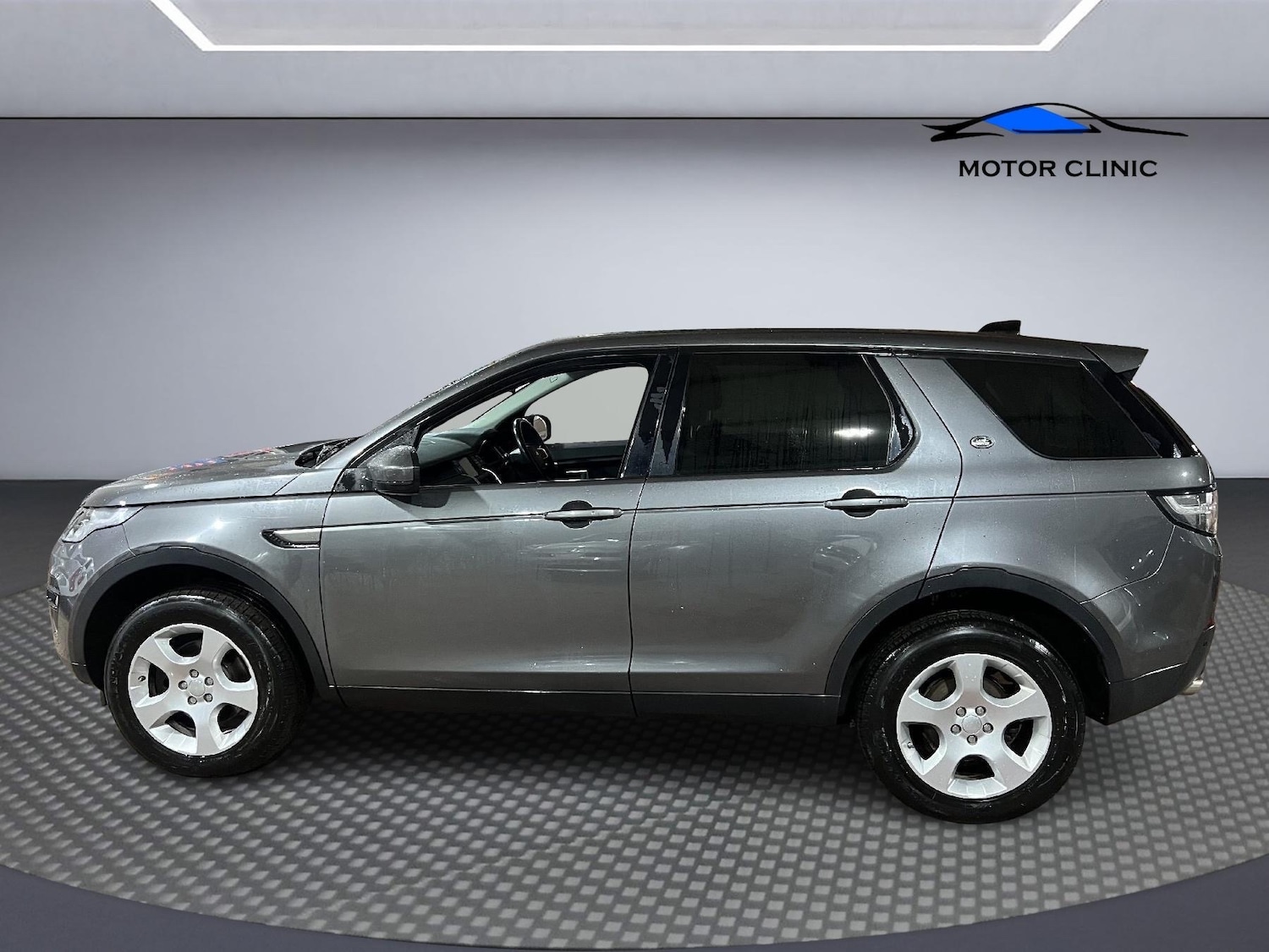 Used Land Rover Discovery Sport 2017 for sale - 77030047: Photo 3