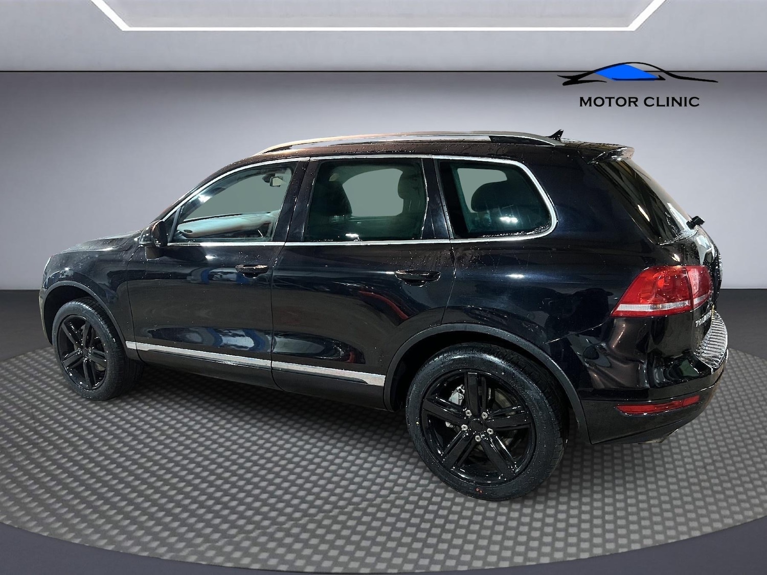 Used Volkswagen Touareg 2012 for sale - 76741592: Photo 3