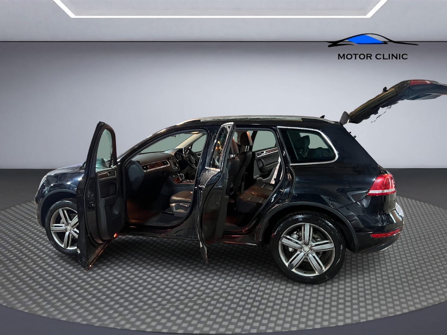 Used Volkswagen Touareg 2012 for sale - 76603106: Photo 11