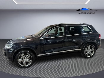 Used Volkswagen Touareg 2012 for sale - 76603106: Photo