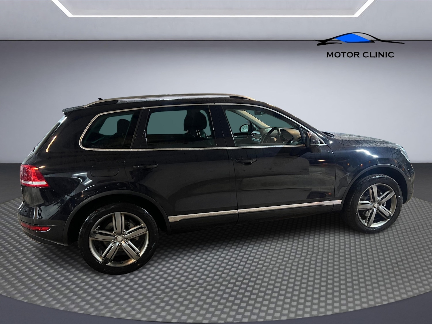 Used Volkswagen Touareg 2012 for sale - 76603106: Photo 7