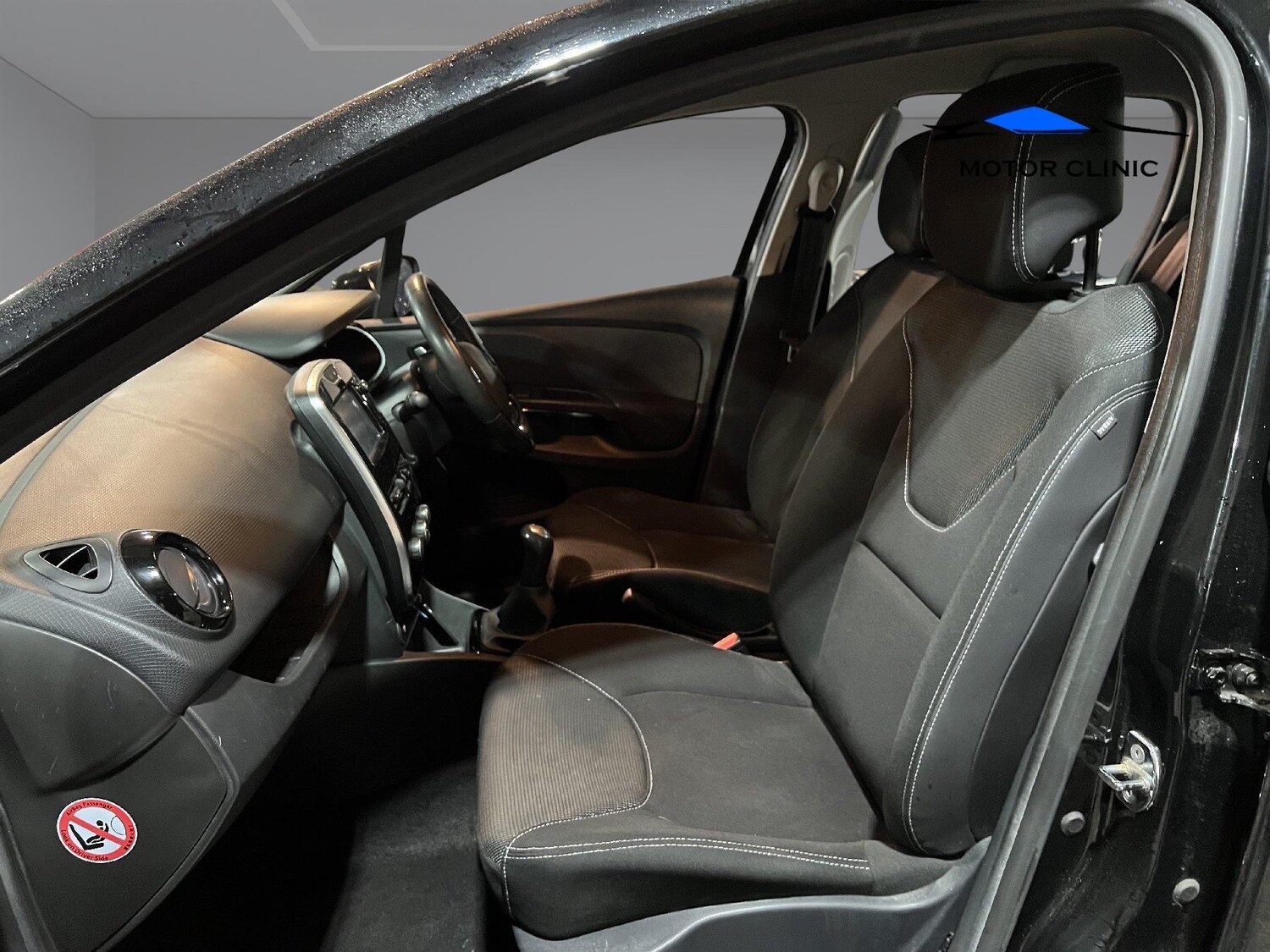 Used Renault Clio 2015 for sale - 77479596: Photo 11