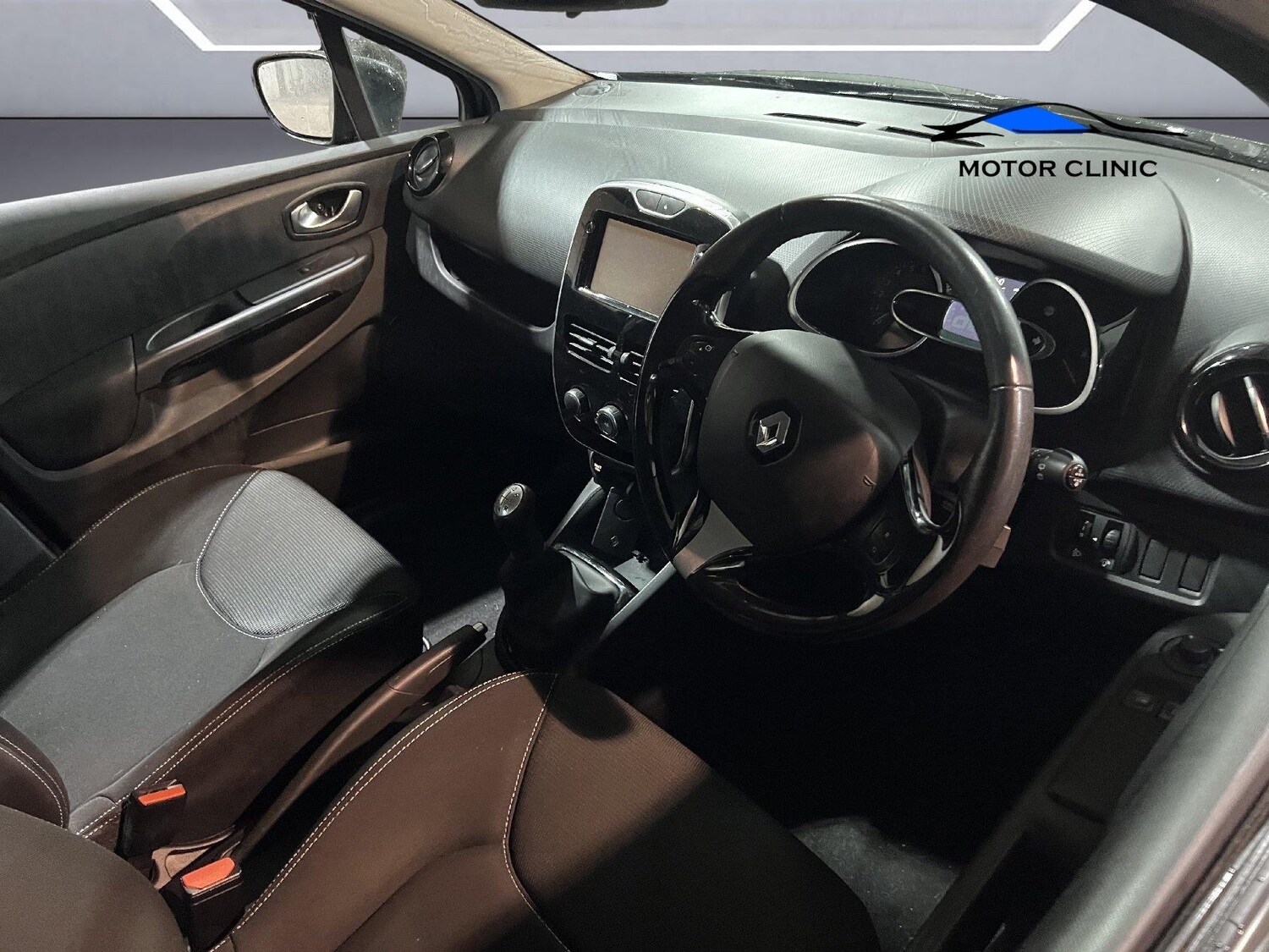 Used Renault Clio 2015 for sale - 77479596: Photo 9