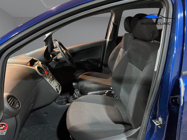Used Vauxhall Corsa 2009 for sale - 76306085: Photo 11
