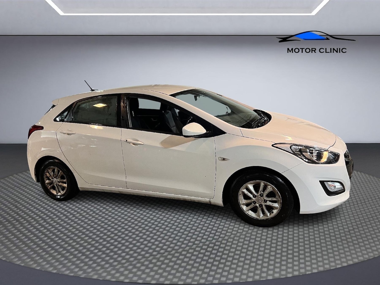 Used Hyundai i30 2013 for sale - 76770304: Photo 4