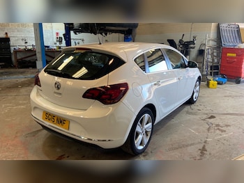 Used Vauxhall Astra 2015 for sale - 75595959: Photo