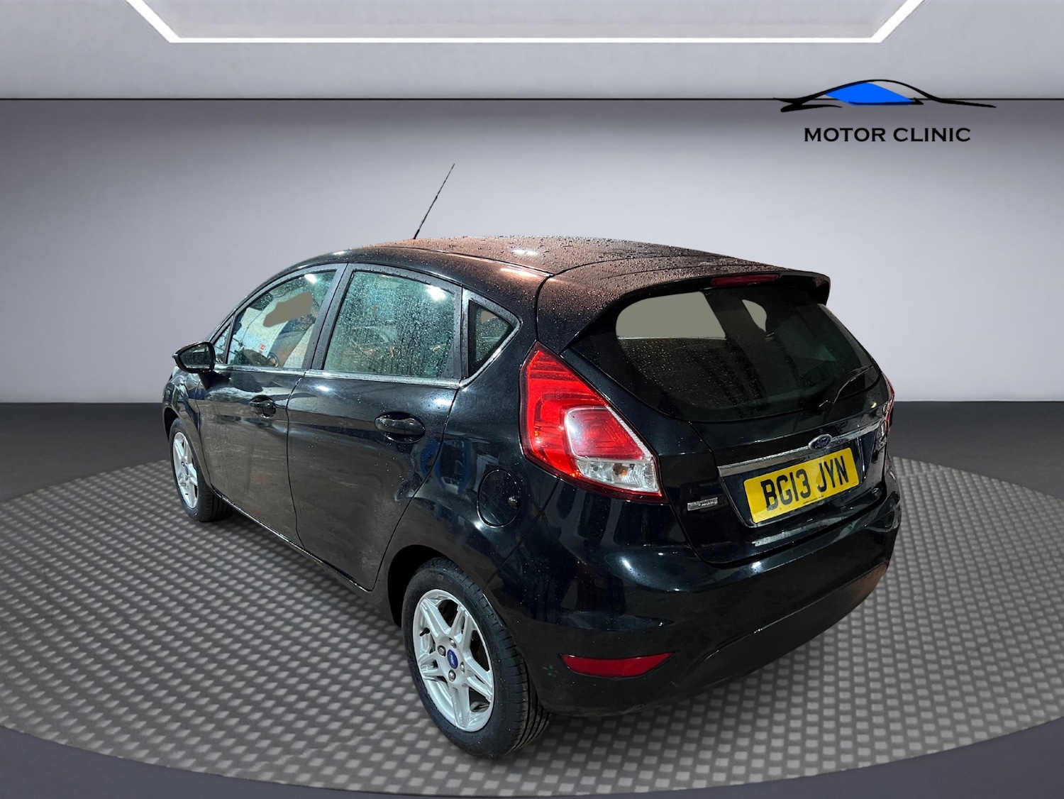Used Ford Fiesta 2013 for sale - 76180732: Photo 3