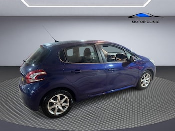 Used Peugeot 208 2013 for sale - 77017204: Photo