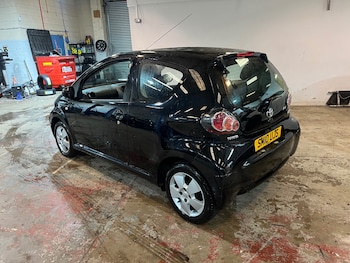 Used Toyota AYGO 2010 for sale - 75278157: Photo