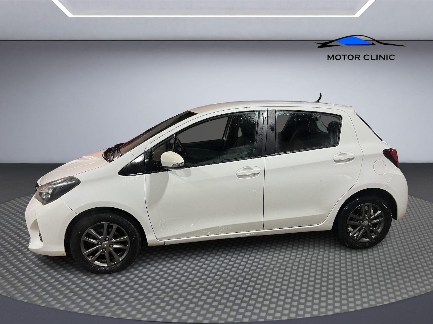 Used Toyota Yaris 2014 for sale - 77628417: Photo 2