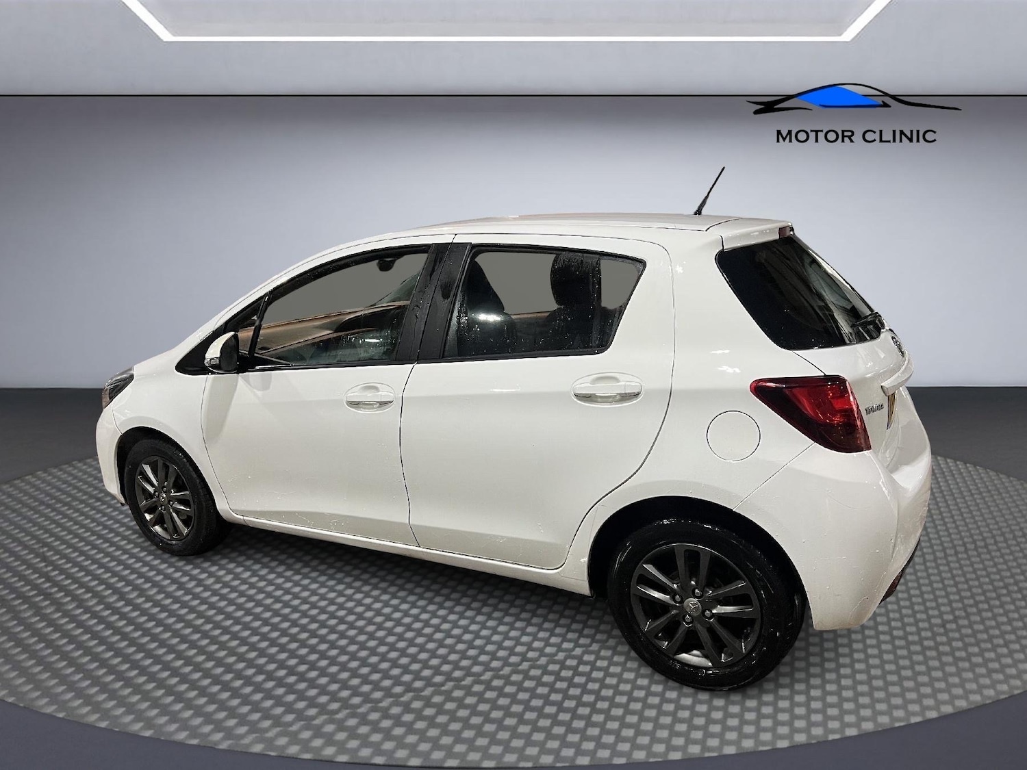 Used Toyota Yaris 2014 for sale - 77628417: Photo 3