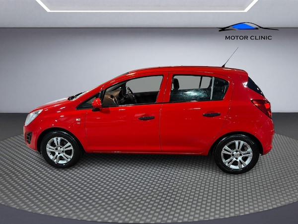 Used Vauxhall Corsa 2013 for sale - 76120498: Photo 2