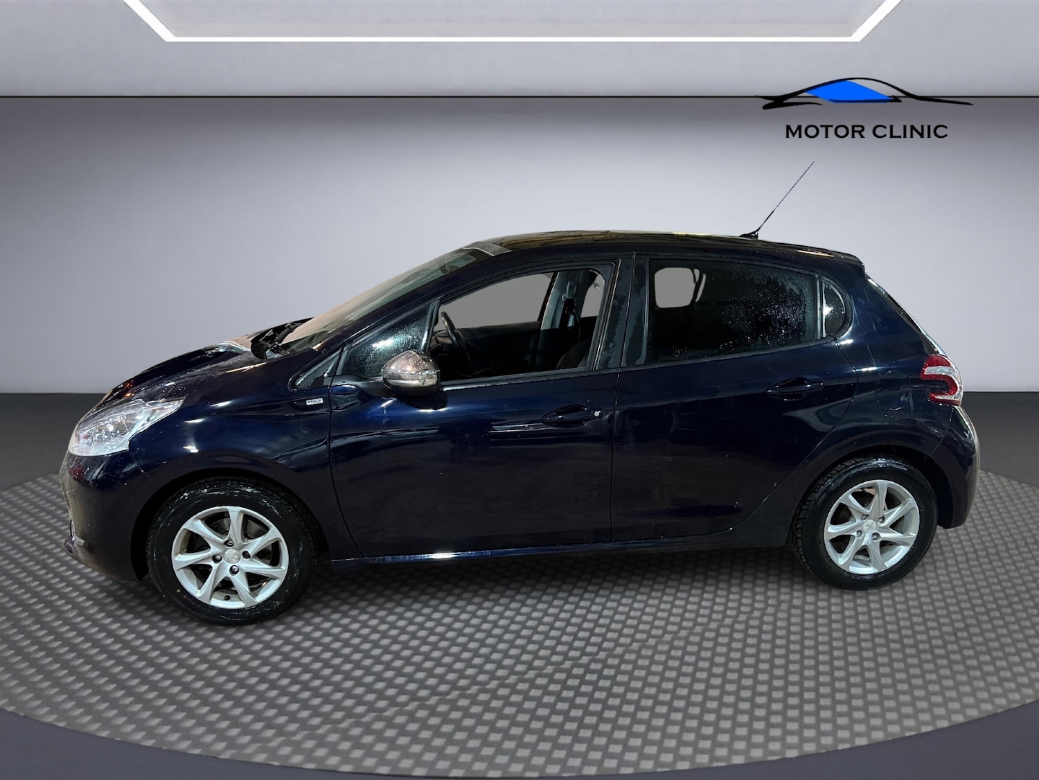 Used Peugeot 208 2014 for sale - 76518115: Photo 2