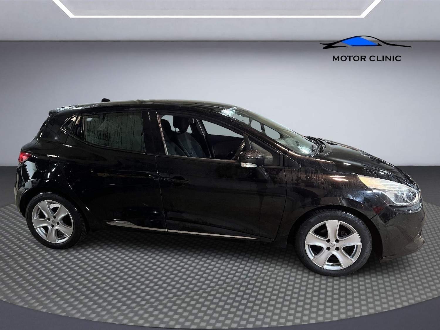 Used Renault Clio 2014 for sale - 76656523: Photo 5