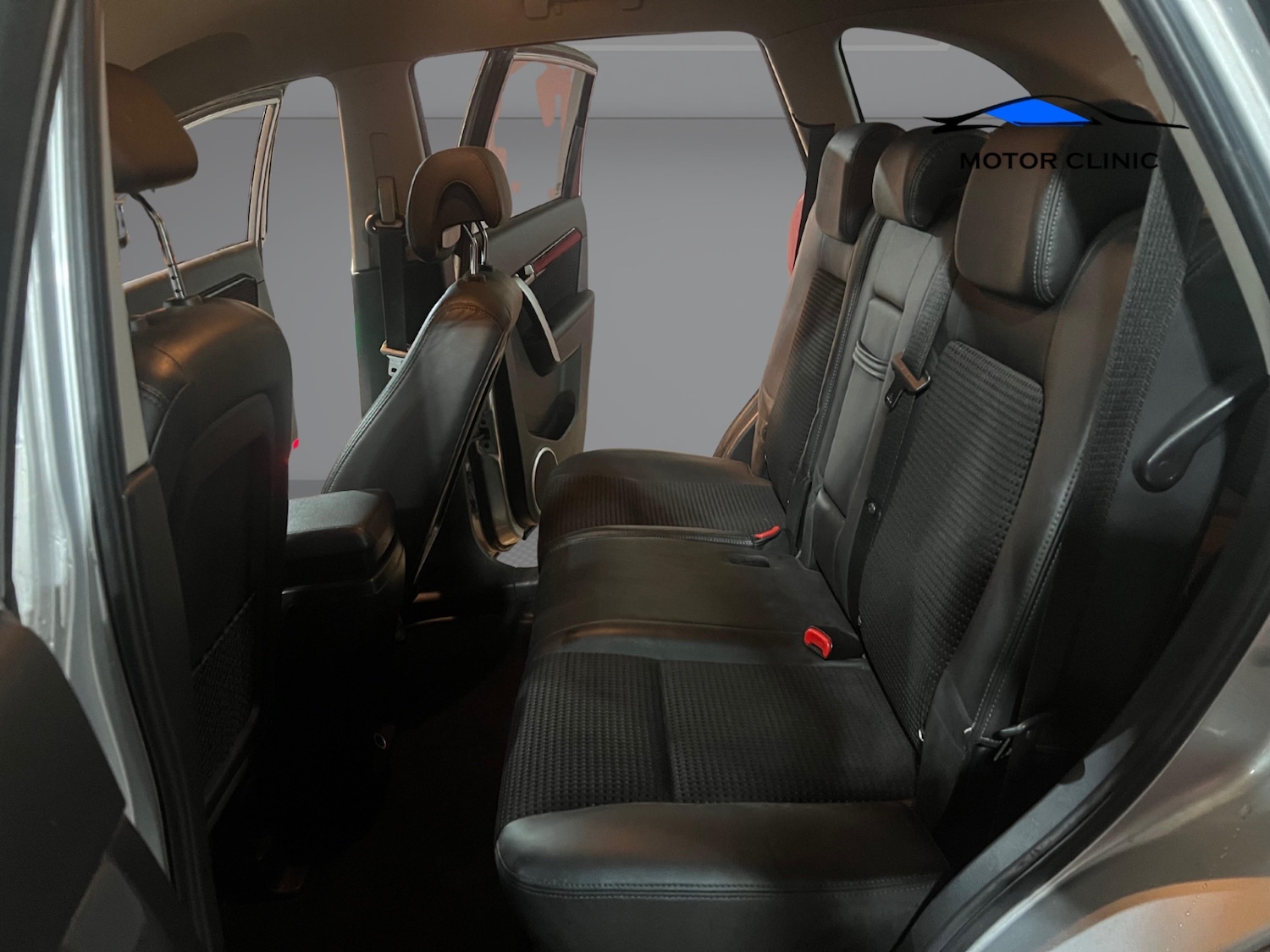 Used Chevrolet Captiva 2012 for sale - 76700070: Photo 12