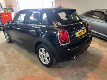 Used MINI Hatch 2018 for sale - 74633704: Photo