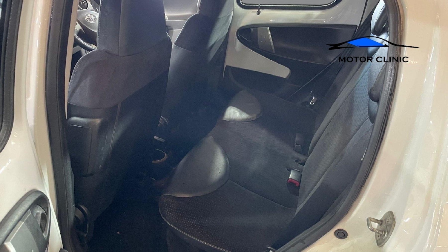 Used Toyota AYGO 2013 for sale - 78057278: Photo 9