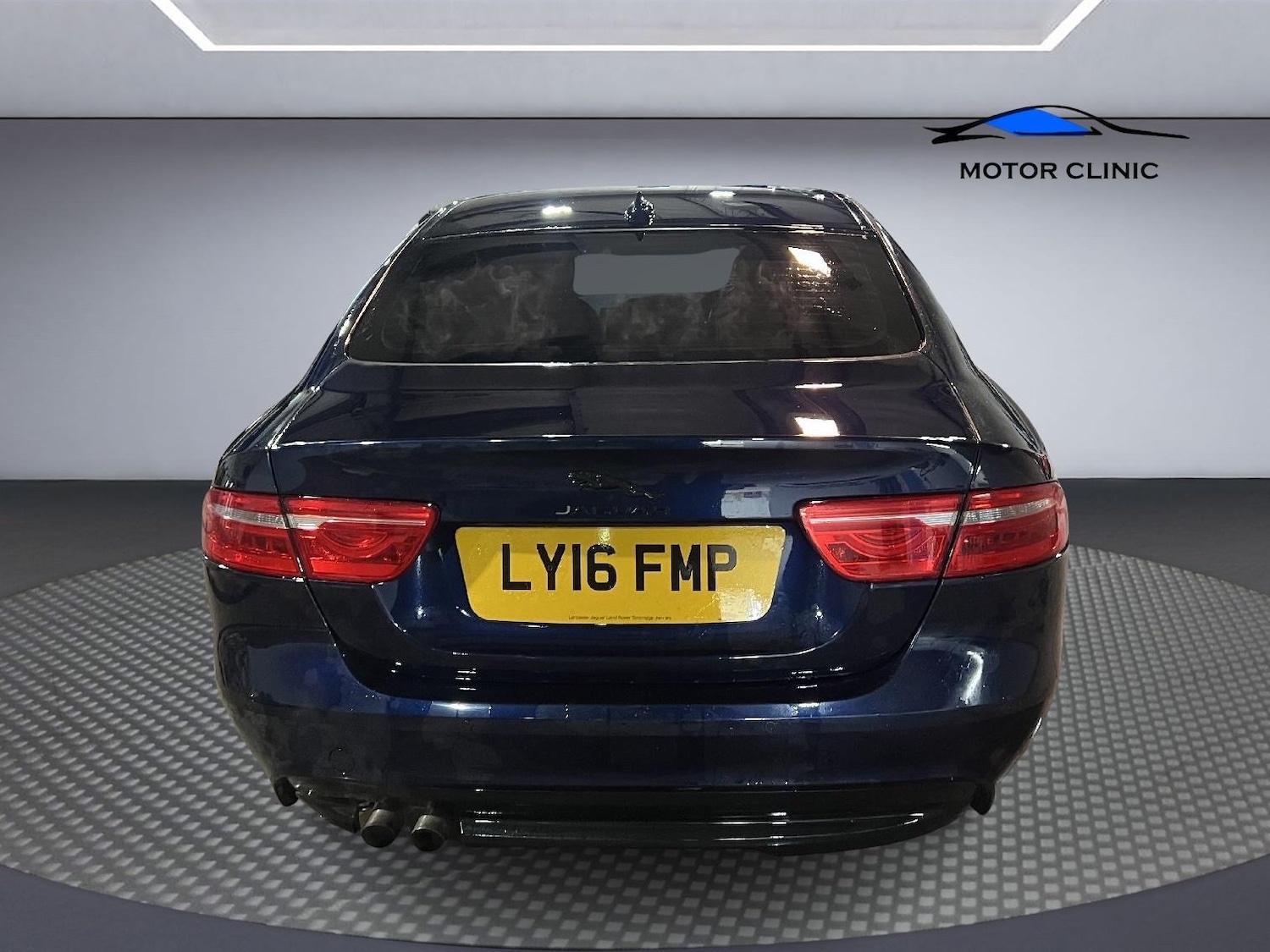 Used Jaguar XE 2016 for sale - 77429343: Photo 5