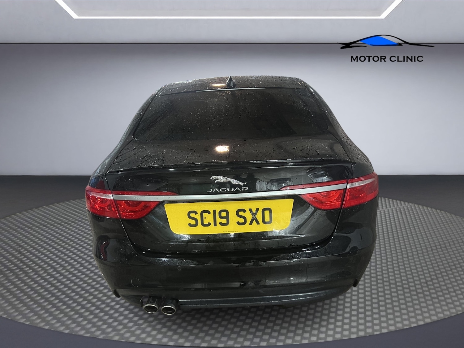 Used Jaguar XF 2019 for sale - 76431785: Photo 5
