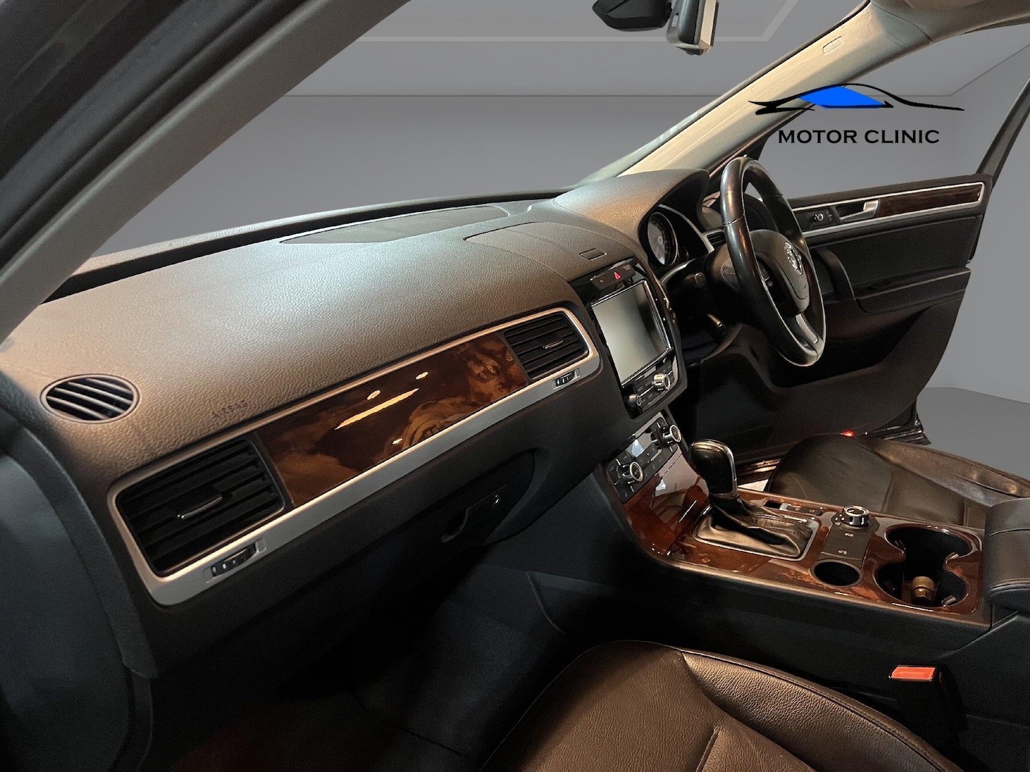 Used Volkswagen Touareg 2012 for sale - 77431650: Photo 11