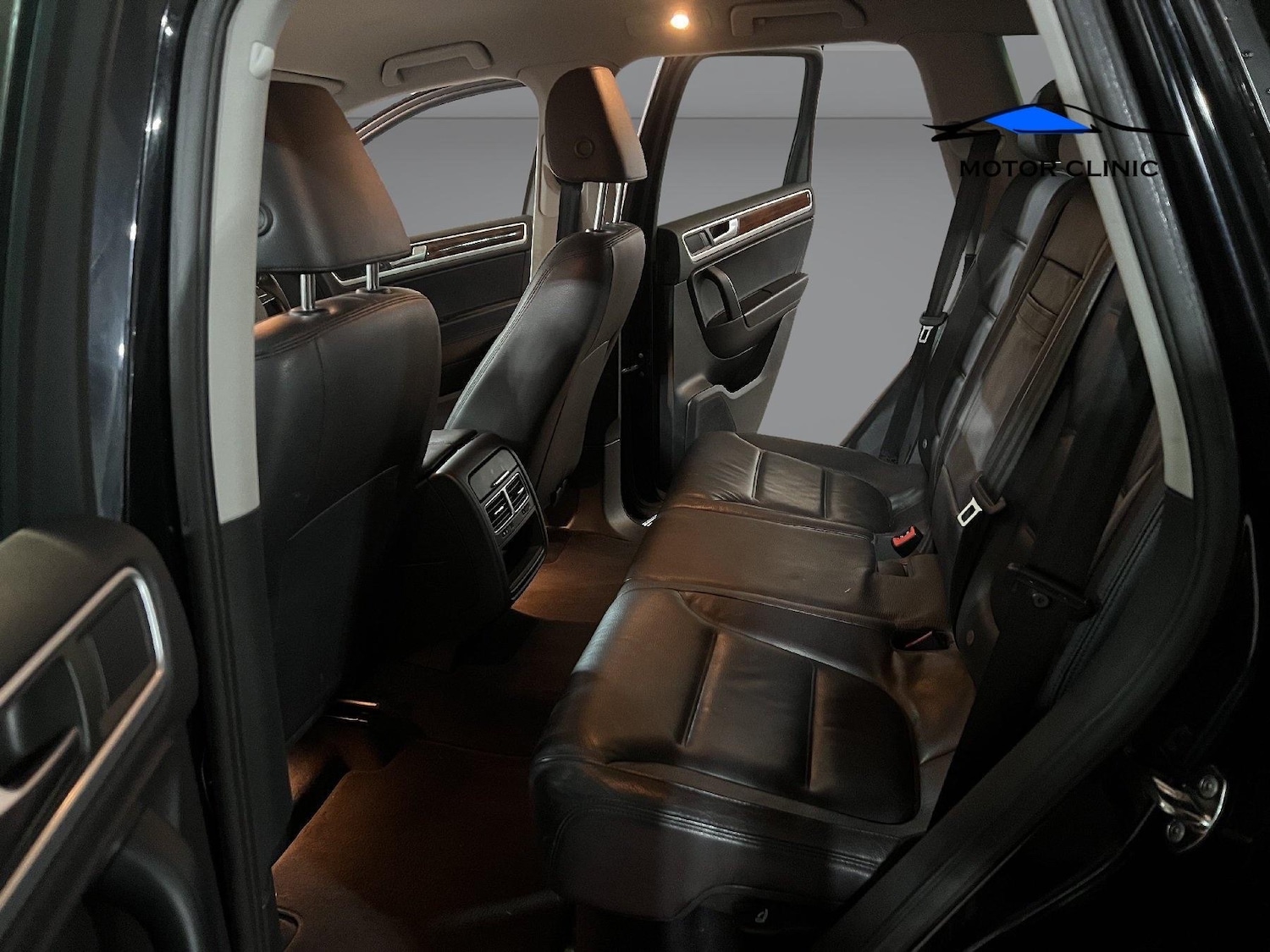 Used Volkswagen Touareg 2012 for sale - 77431650: Photo 13