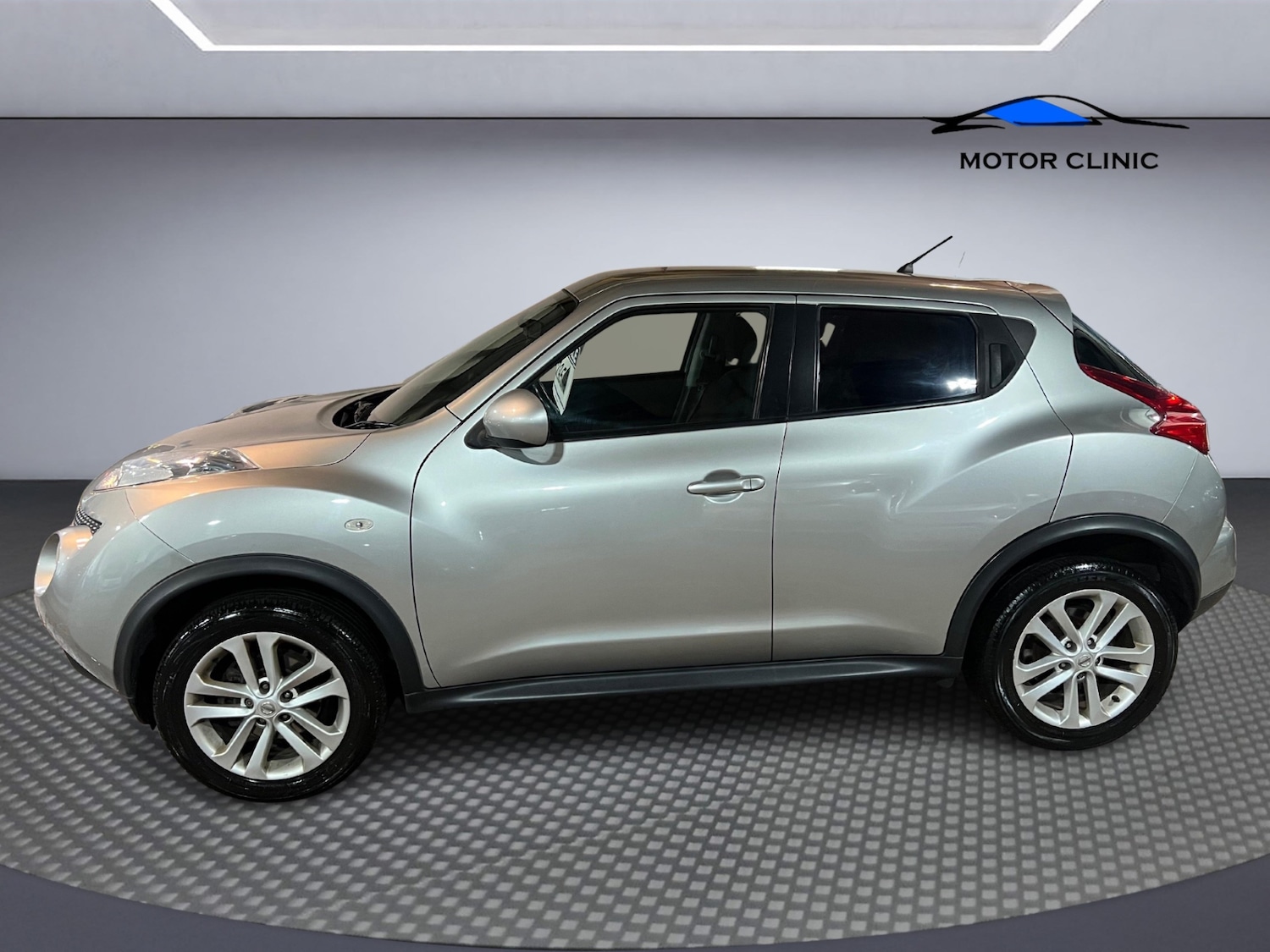 Used Nissan Juke 2013 for sale - 76699727: Photo 2