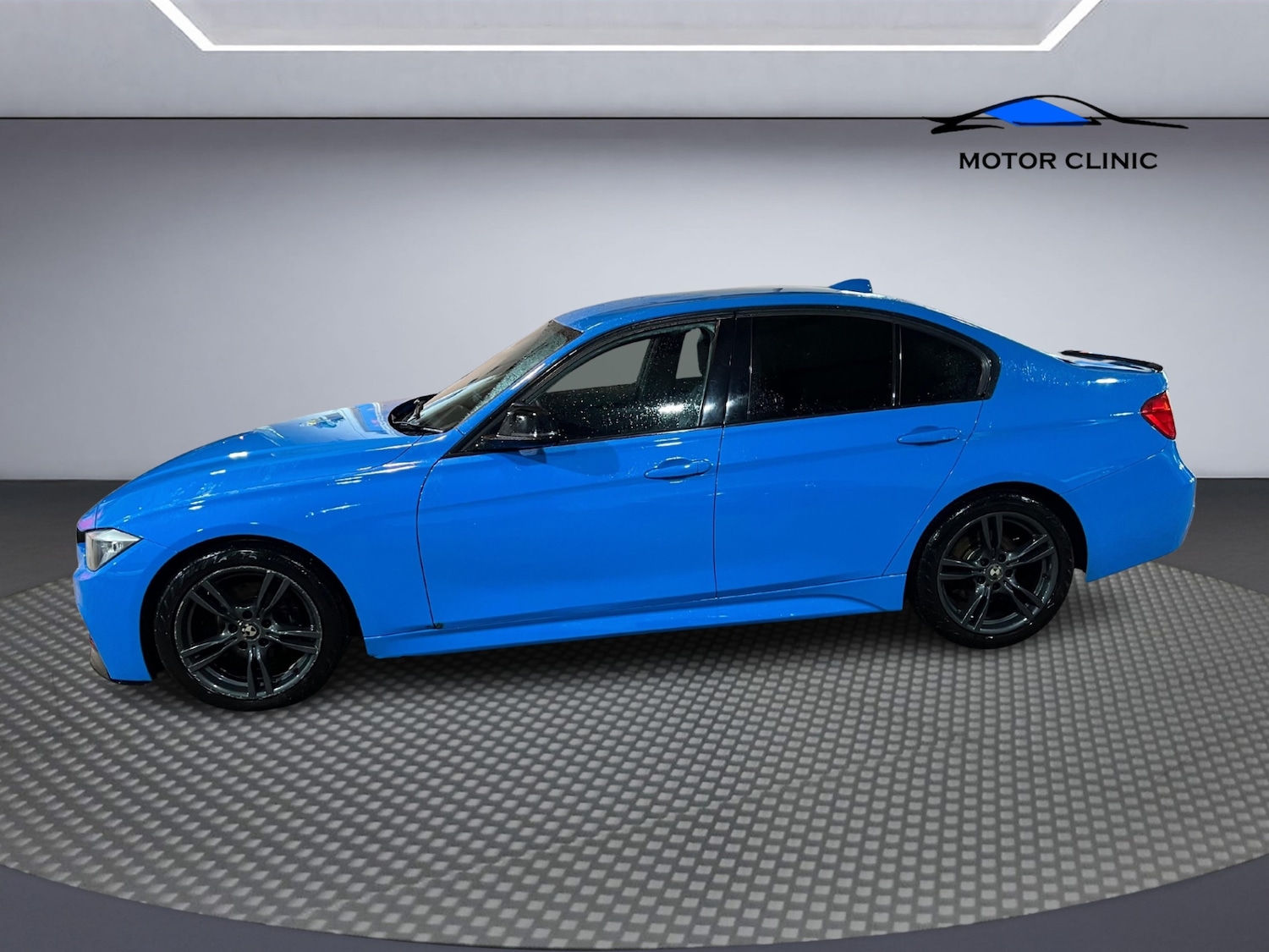 Used BMW 3 Series 2013 for sale - 76618882: Photo 2