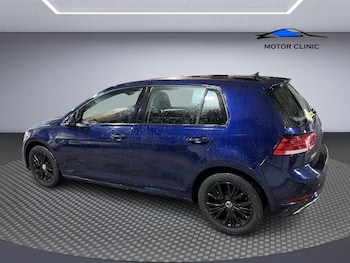 Used Volkswagen Golf 2017 for sale - 77798892: Photo
