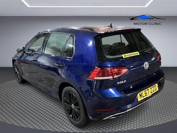 Used Volkswagen Golf 2017 for sale - 77798892: Photo