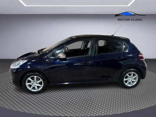 Used Peugeot 208 2014 for sale - 76336011: Photo 2