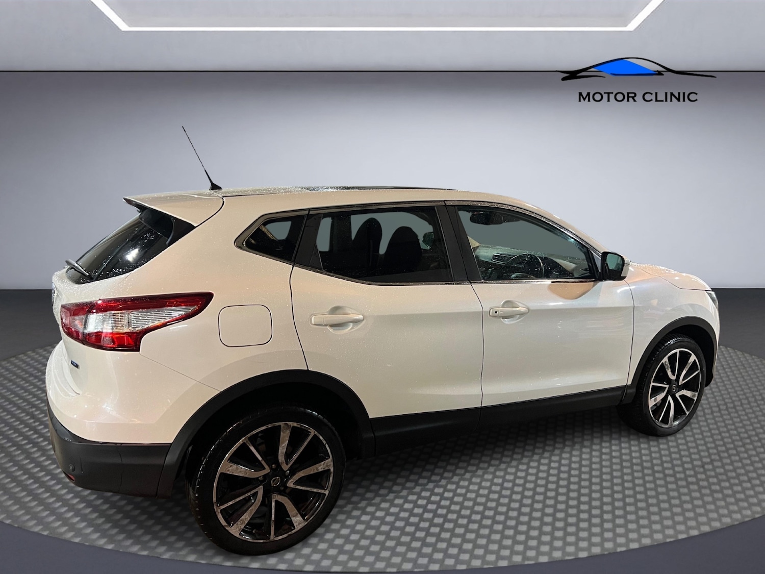 Used Nissan Qashqai 2014 for sale - 76548116: Photo 4