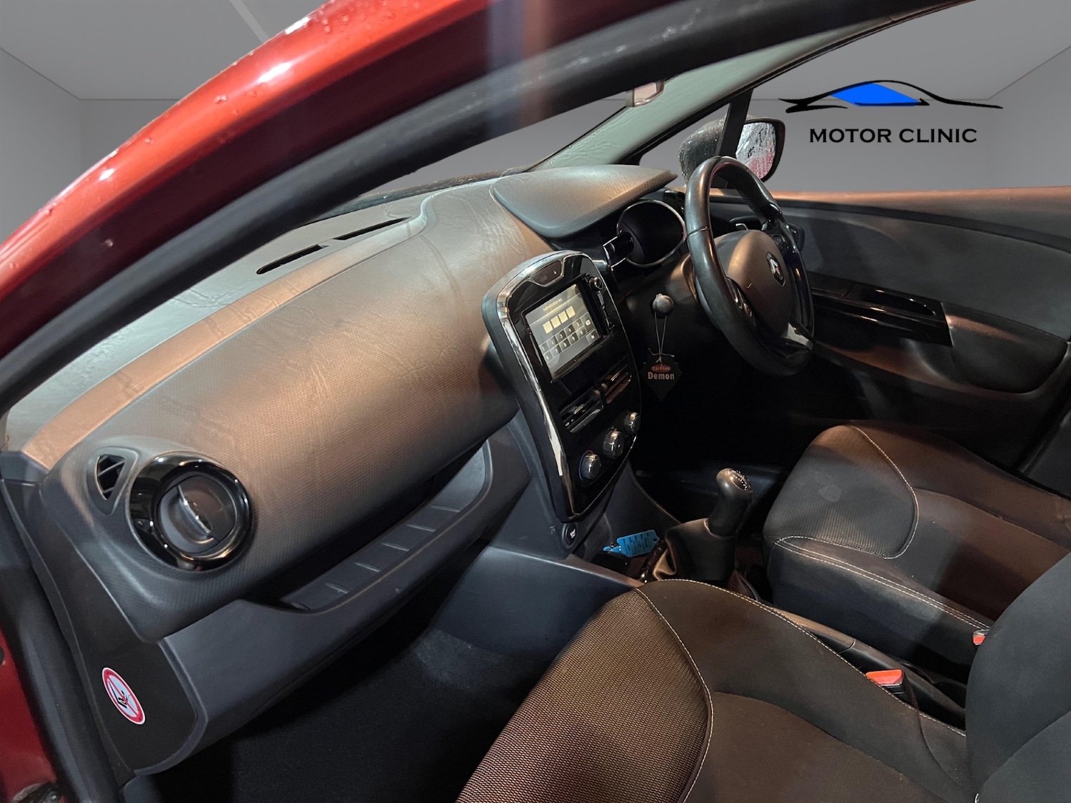 Used Renault Clio 2013 for sale - 76700531: Photo 8