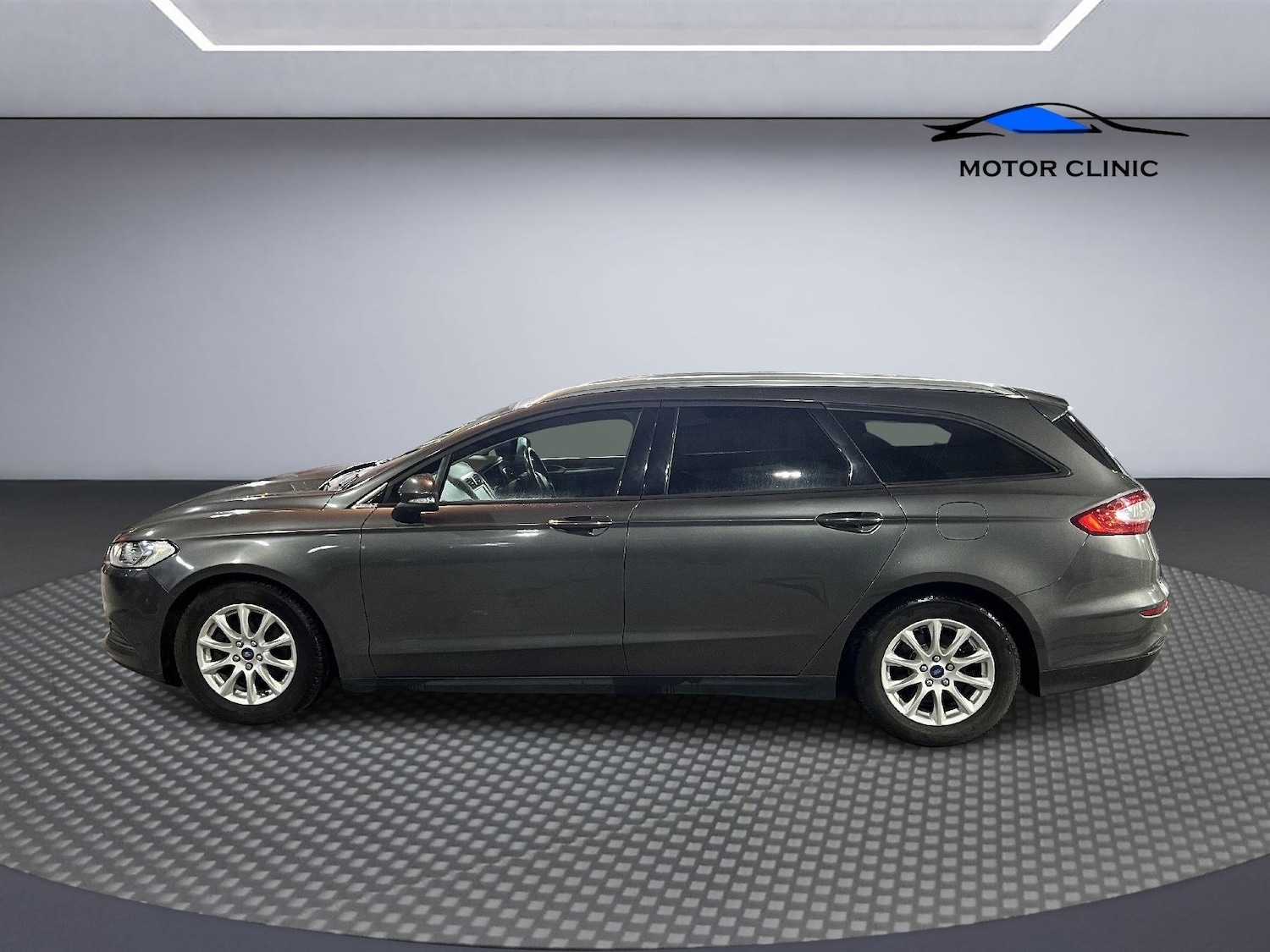 Used Ford Mondeo 2016 for sale - 77973672: Photo 2
