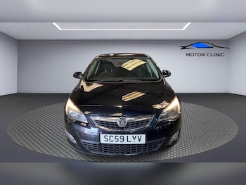 Used Vauxhall Astra 2010 for sale - 76036916: Photo